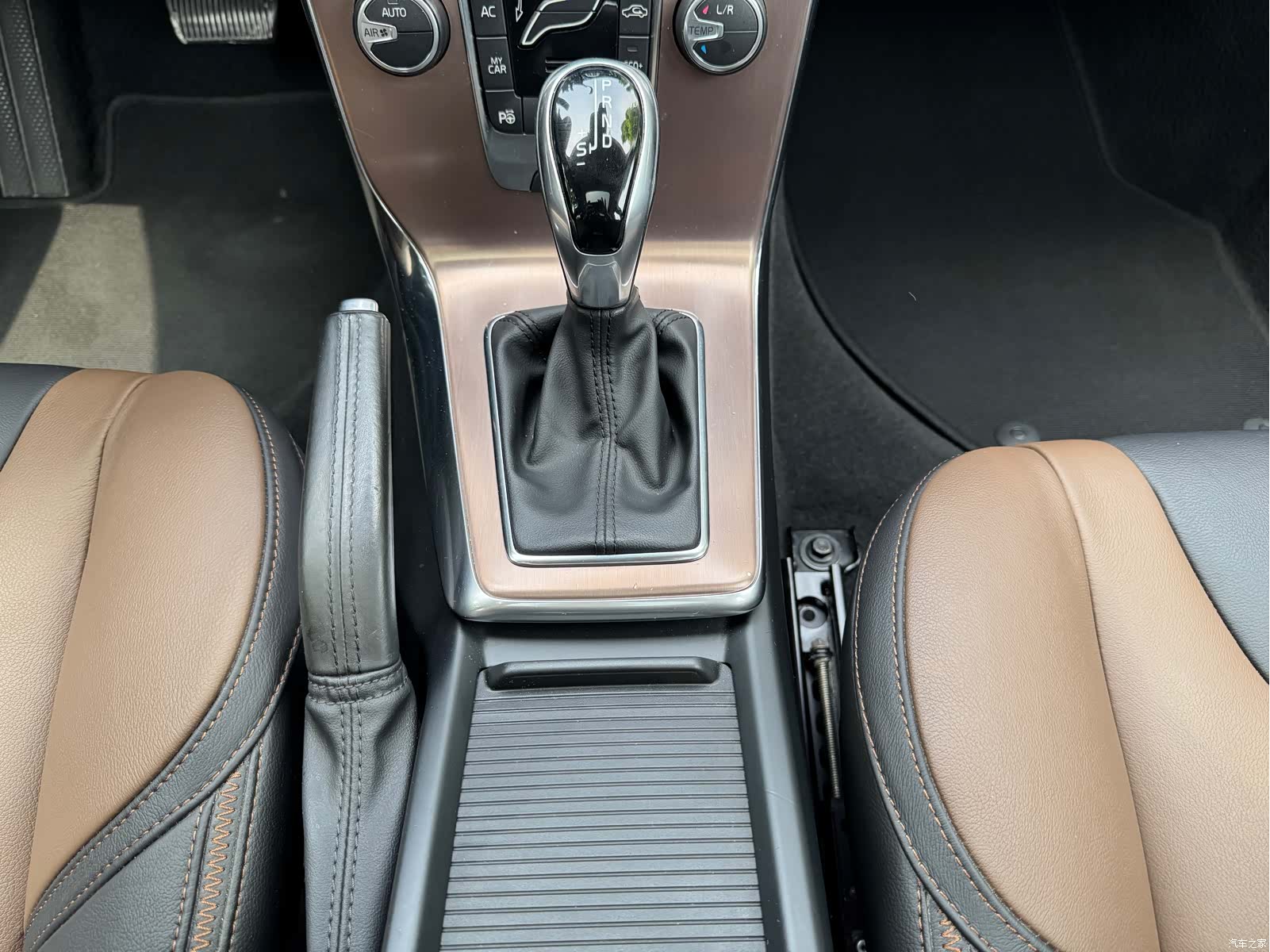 Volvo V40, 2017 8