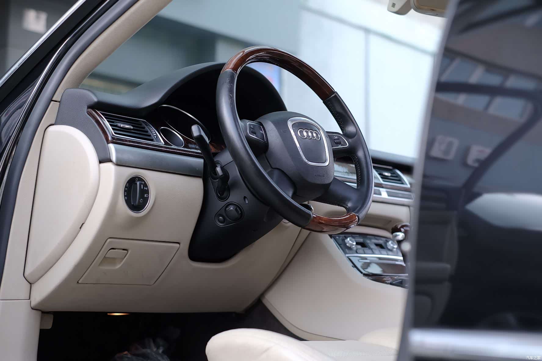 Audi A8L, 2009 38
