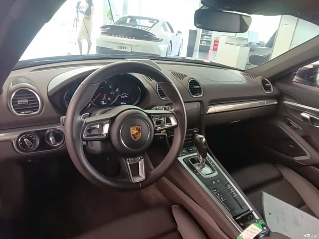 Porsche Cayman, 2025 16
