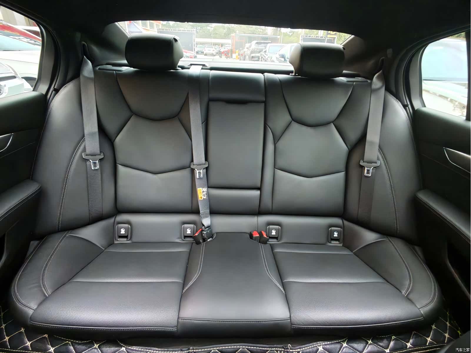 Cadillac CT5, 2023 35