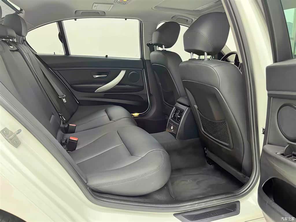 BMW 3 Series, 2016 6