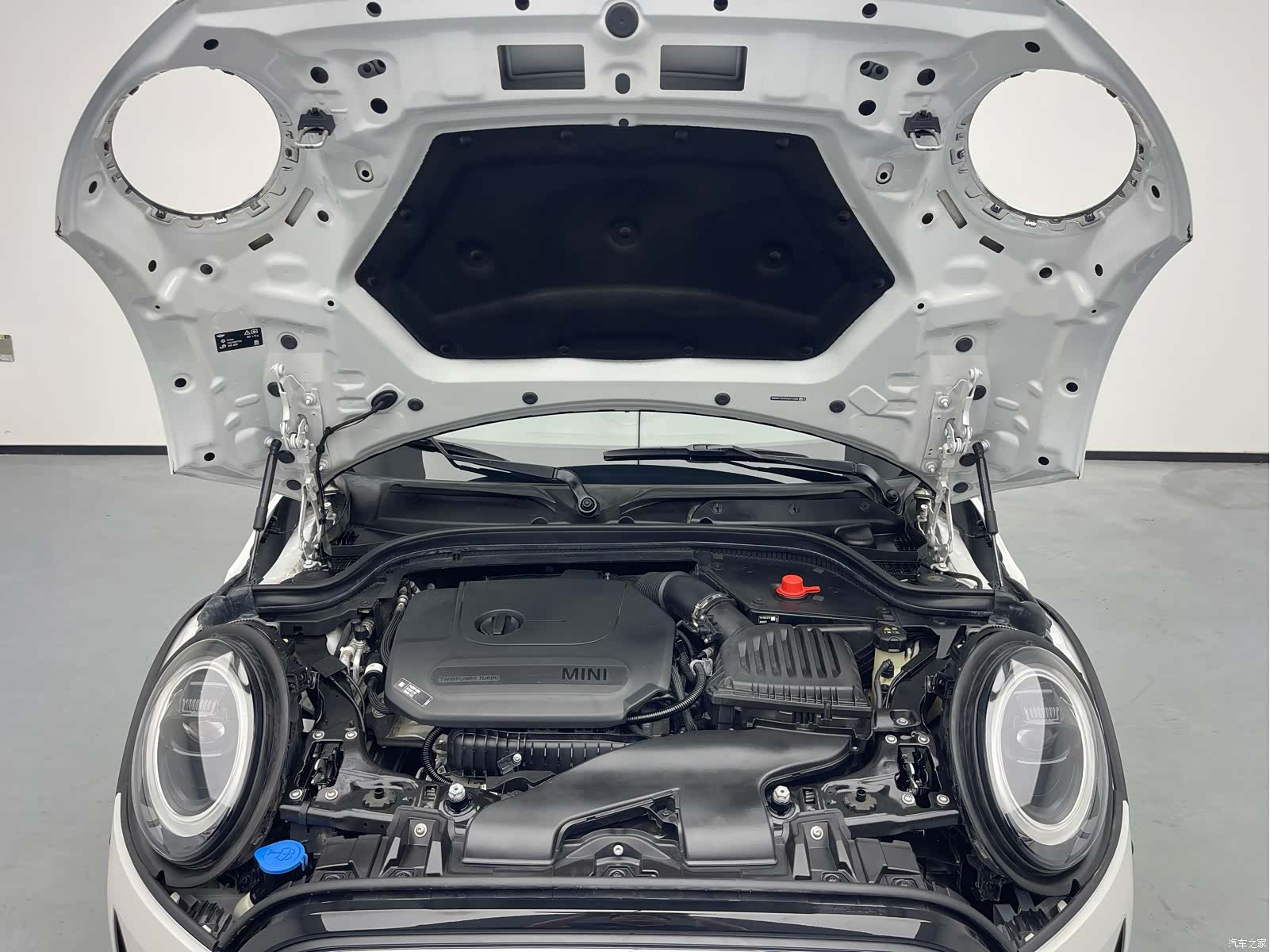 Mini Cooper, 2024 19