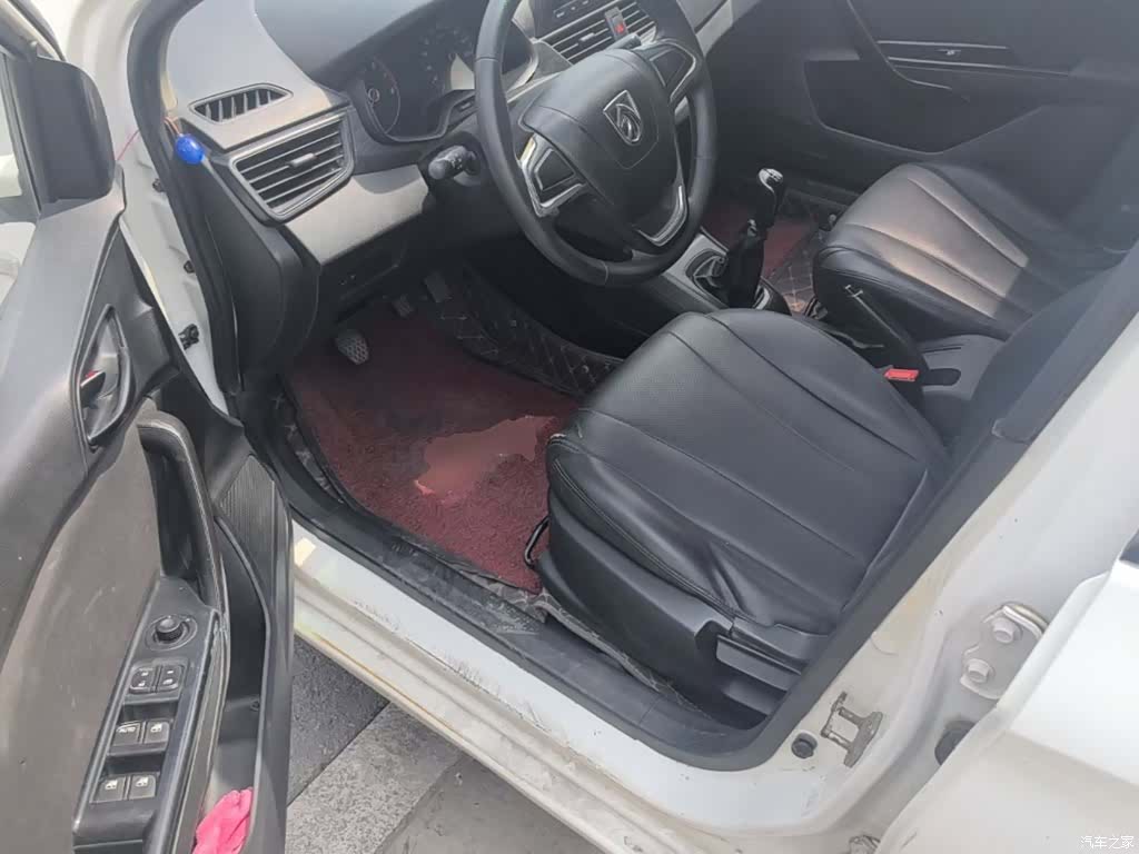 Wuling 310, 2017 16