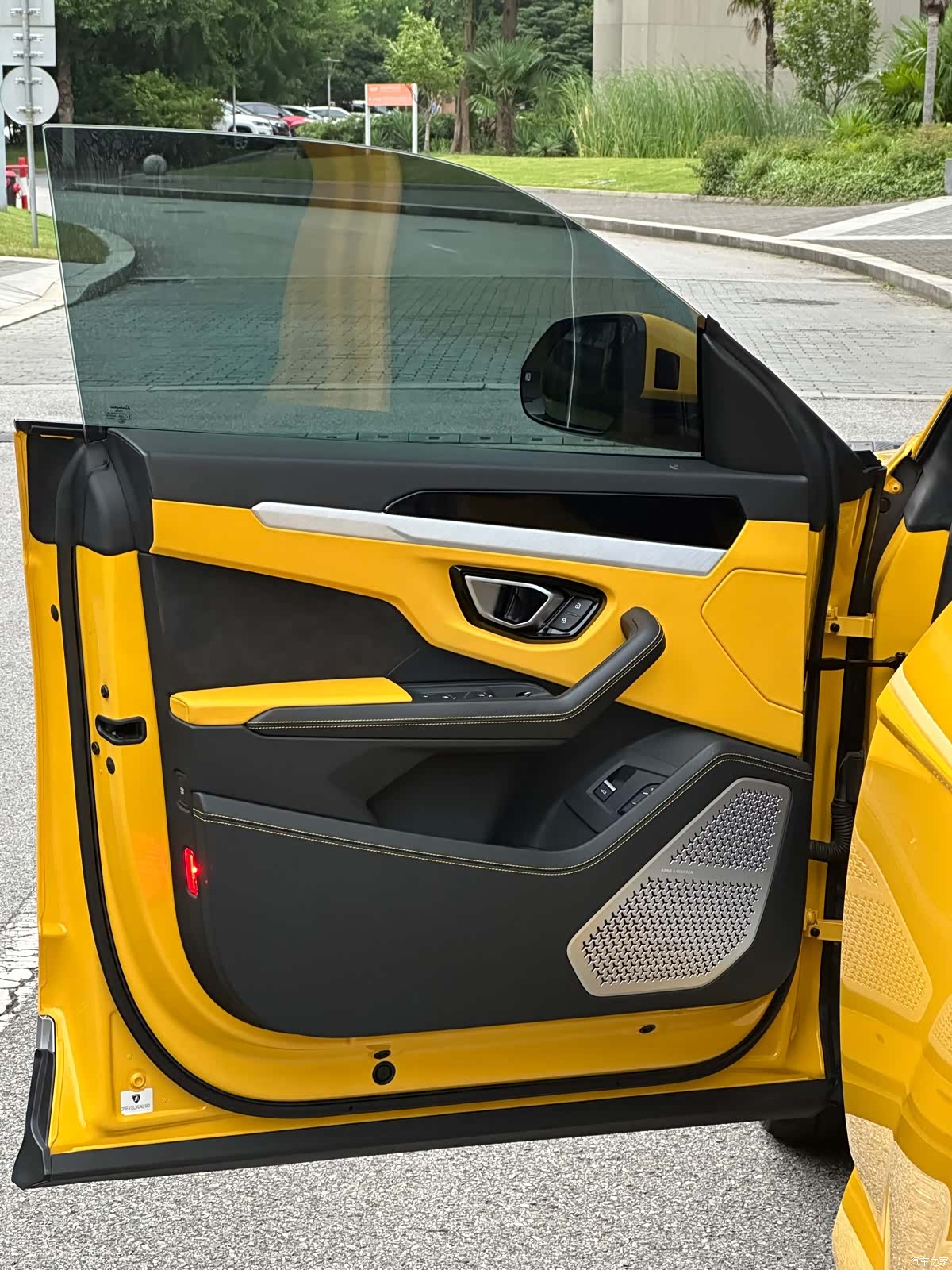 Lamborghini Urus, 2019 24