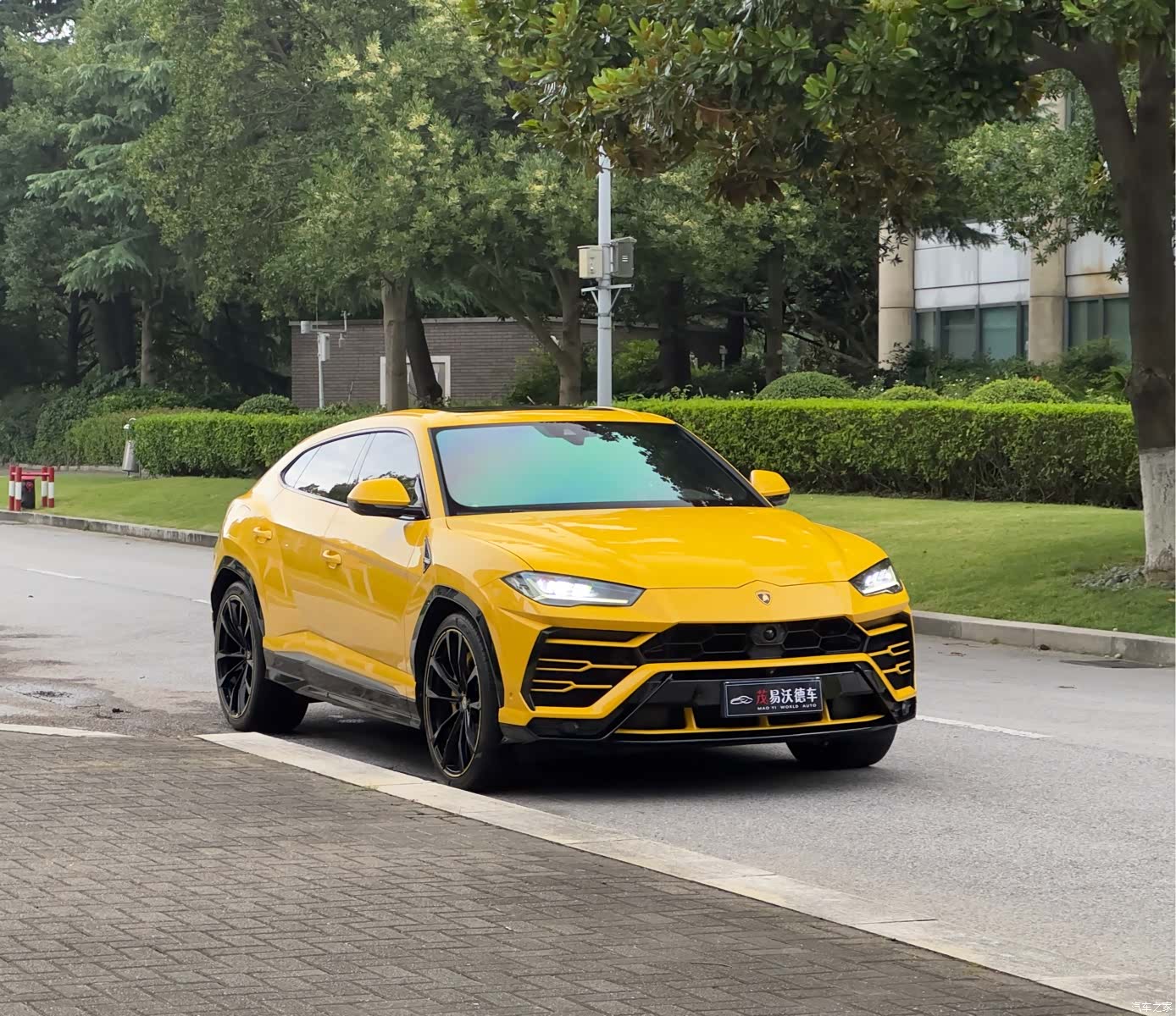 Lamborghini Urus, 2019 3