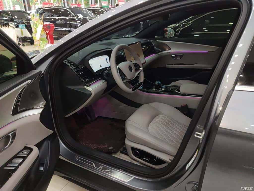 BYD Han, 2025 16