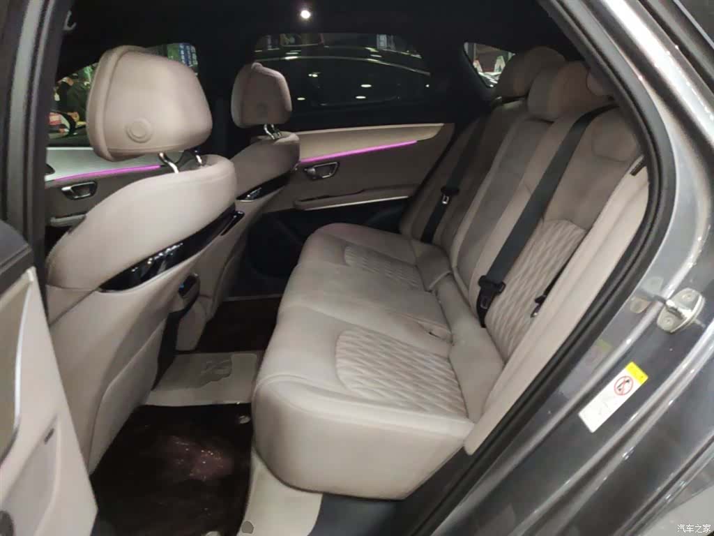 BYD Han, 2025 17