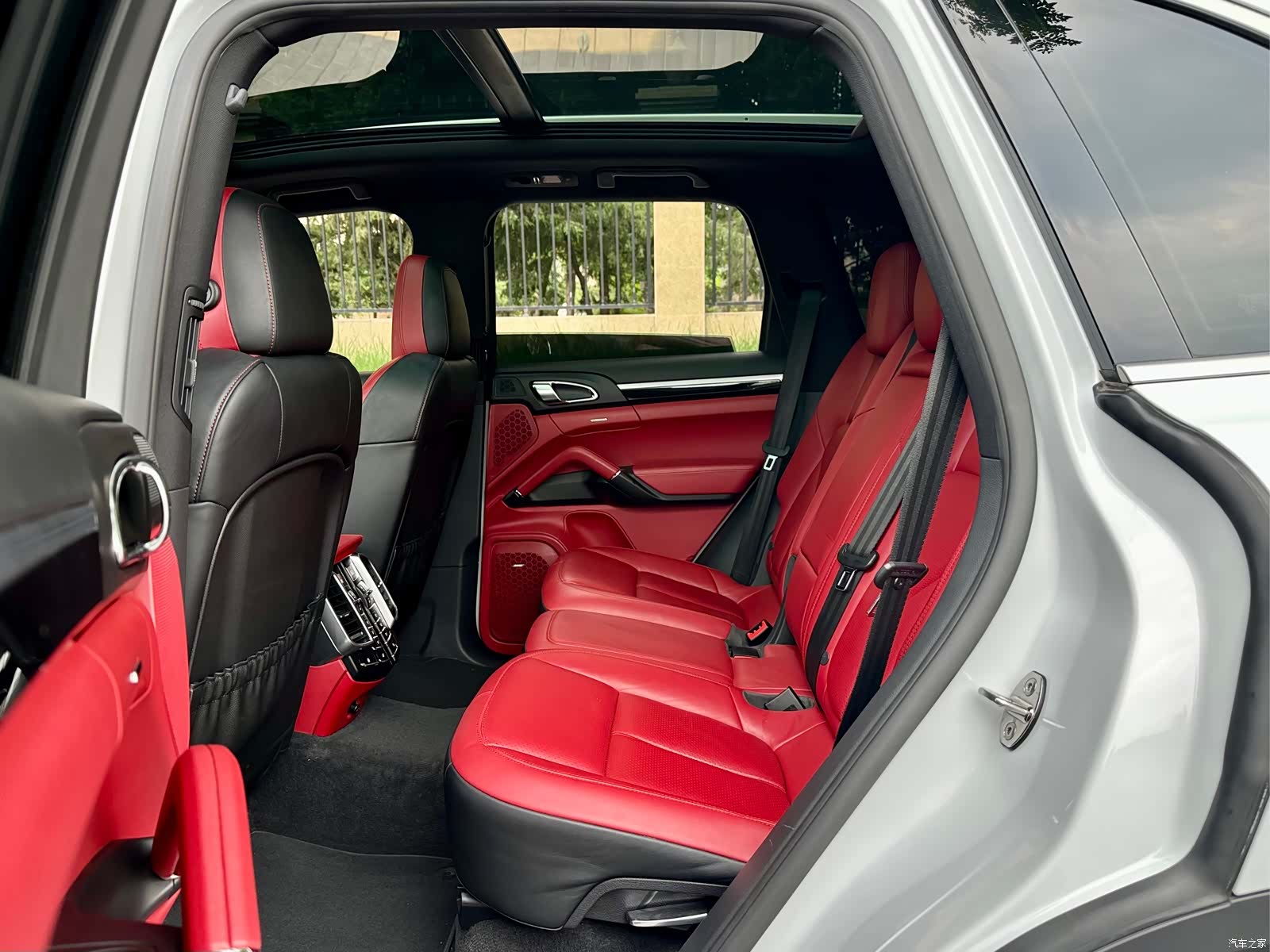 Porsche Cayenne, 2014 13