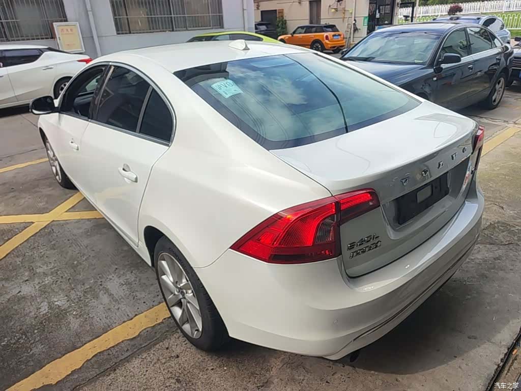 Volvo S60, 2017 все фото