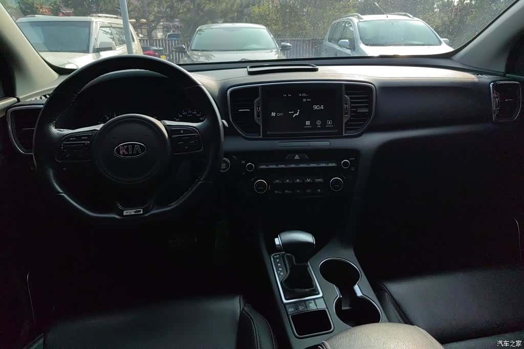 Kia KX5, 2016 12