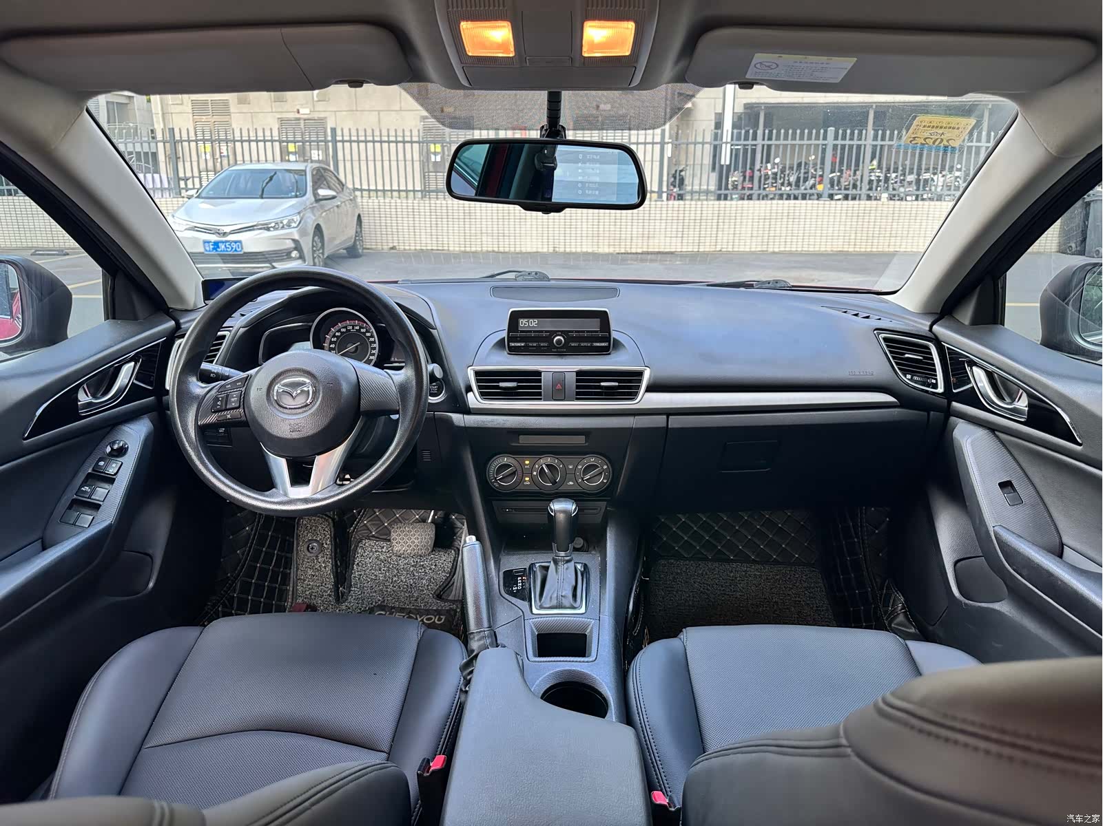Mazda Mazda3, 2015 6