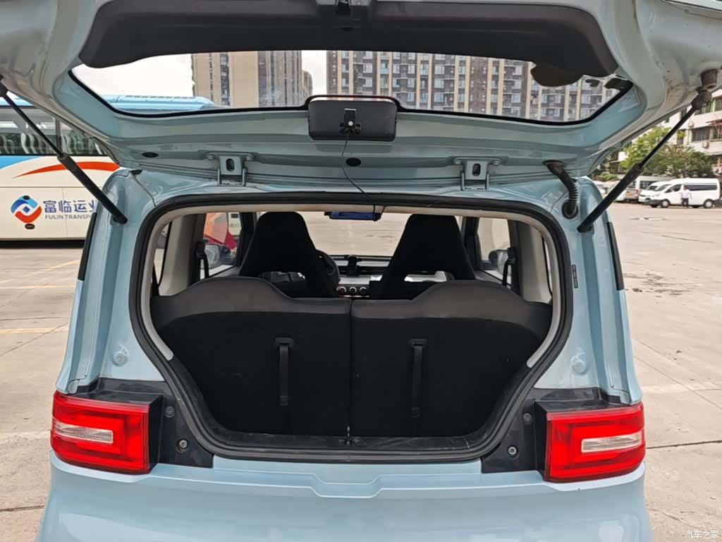Wuling MINIEV, 2021 19