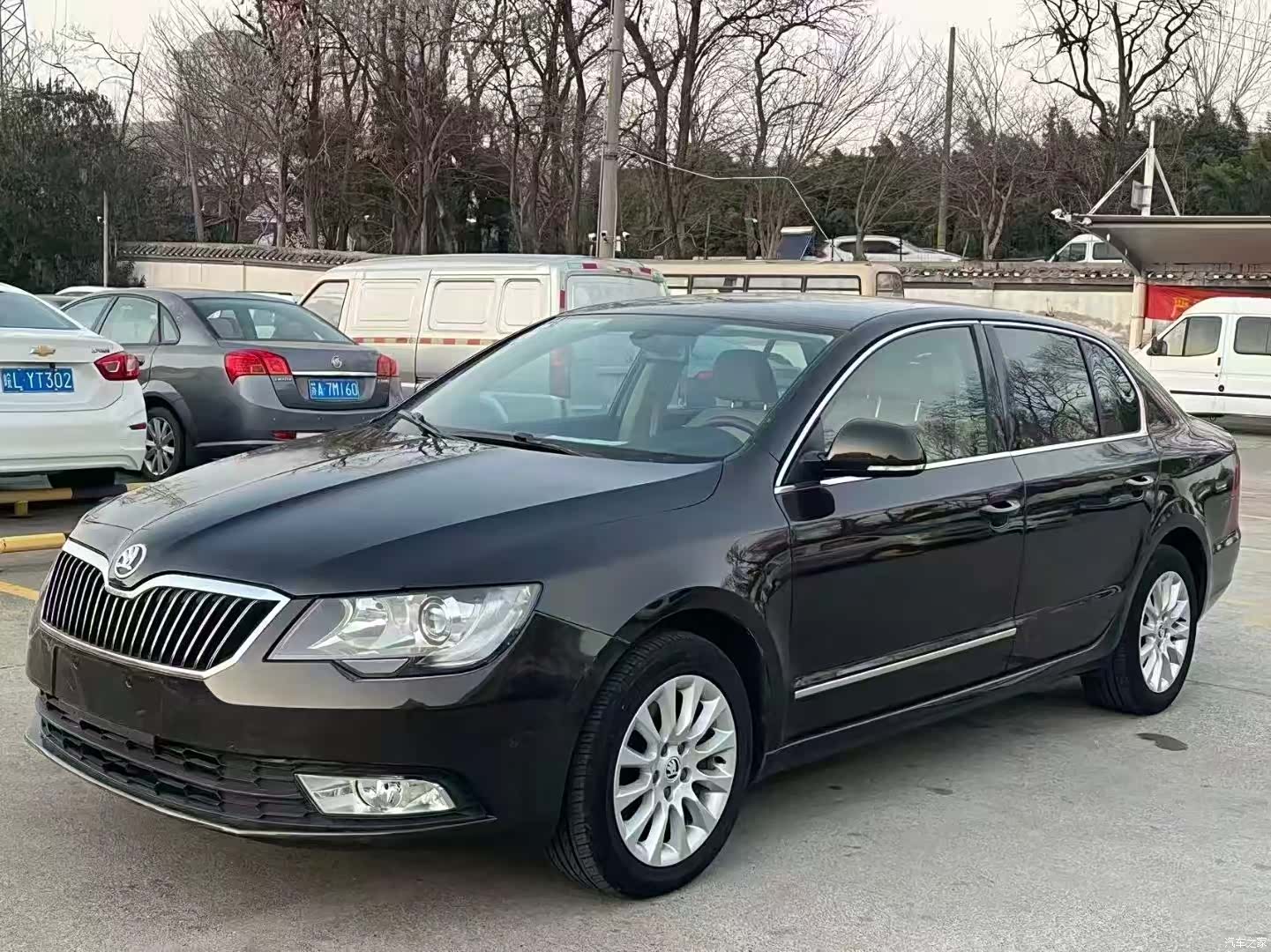 Skoda Superb, 2014 1