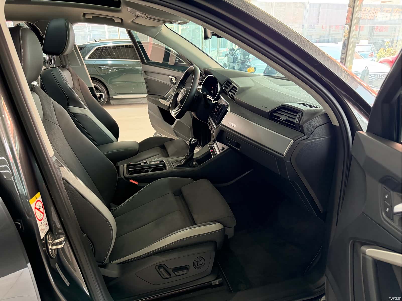 Audi Q3, 2022 9
