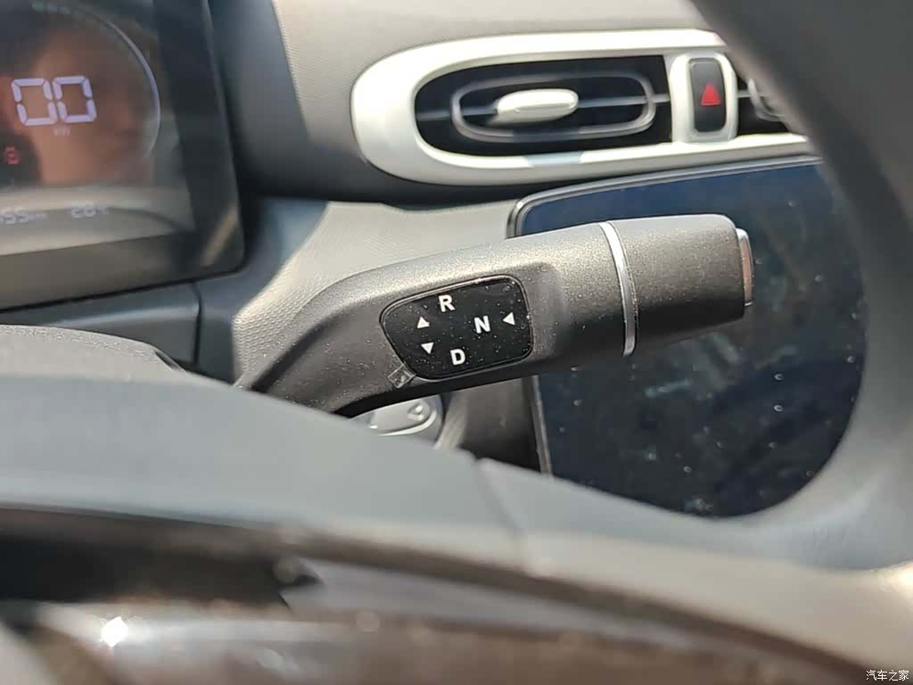Leapmotor T03, 2025 14