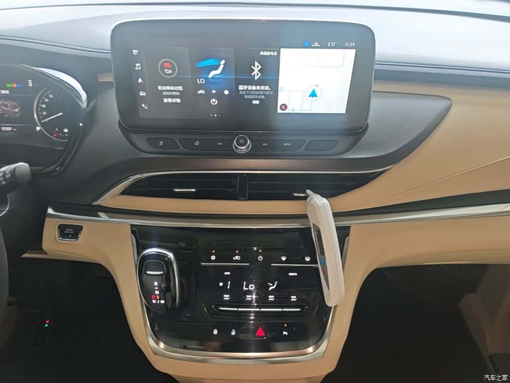 Buick GL8, 2023 13