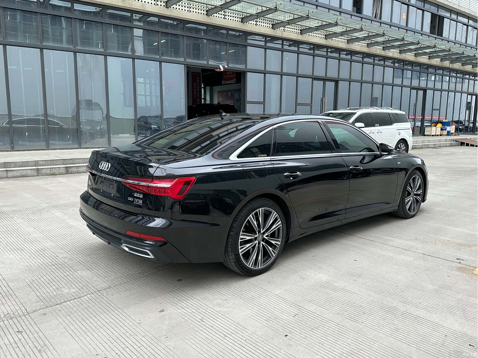Audi A6L, 2021 4