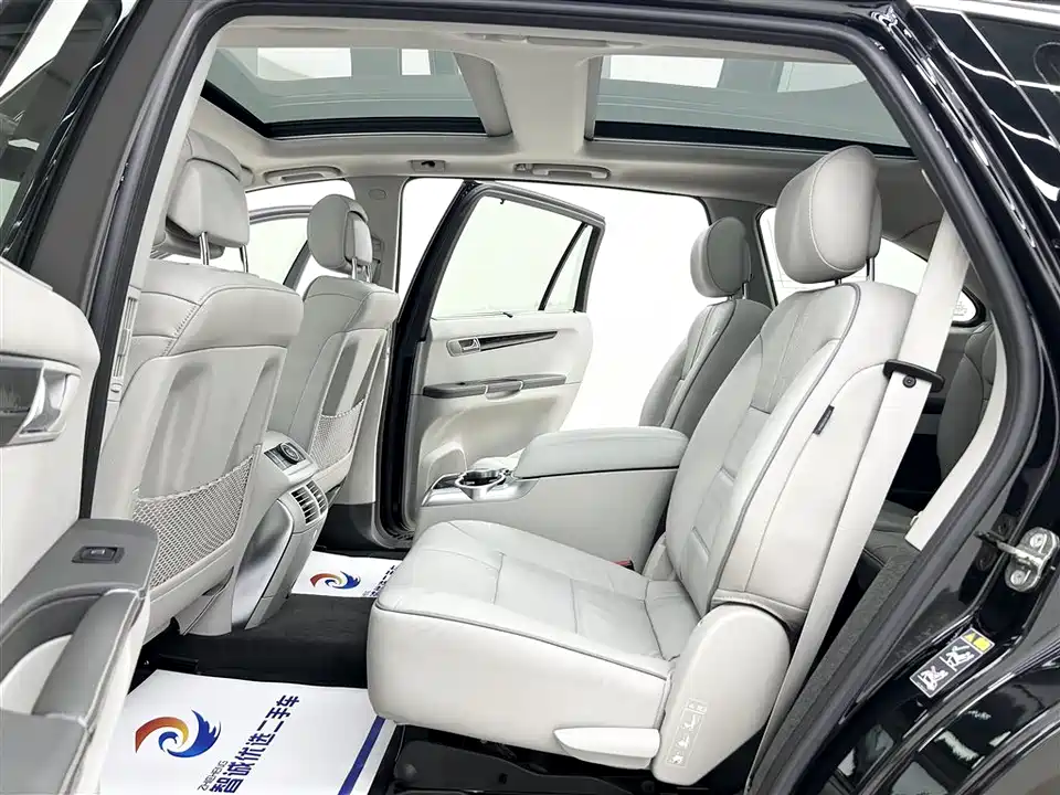 Mercedes-Benz R-class