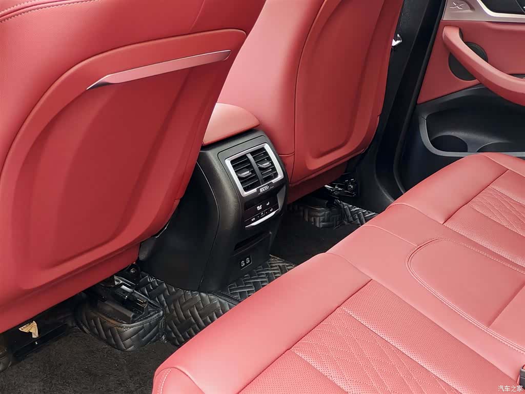 BMW X3, 2023 9