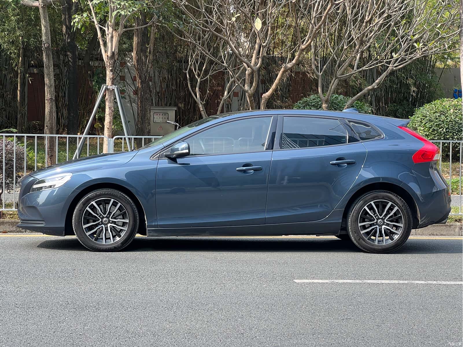 Volvo V40, 2018 4