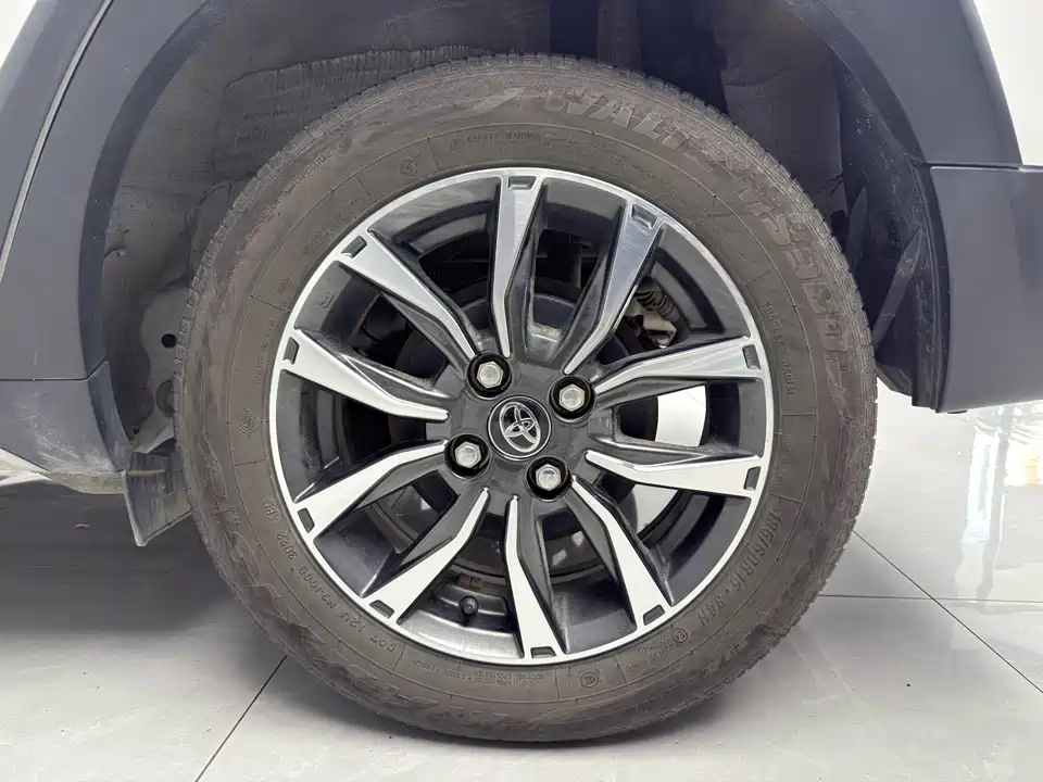 Toyota YARiS L Zhixuan