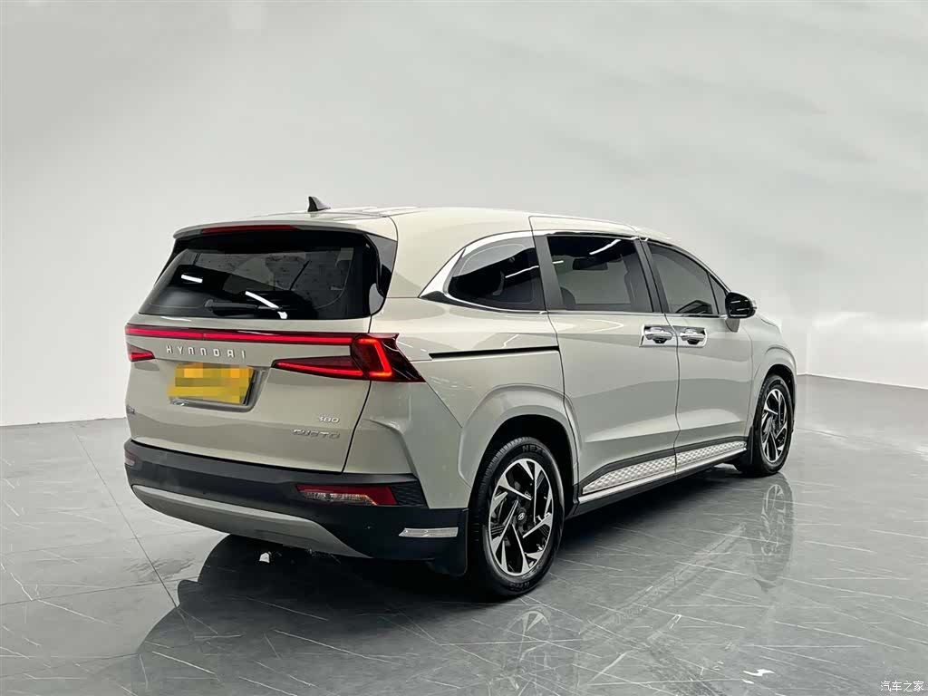 Hyundai Custo, 2022 6