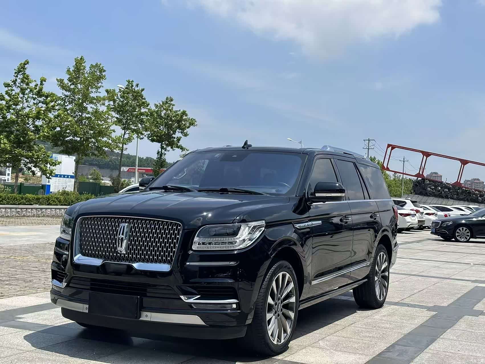 Lincoln Navigator, 2019 1