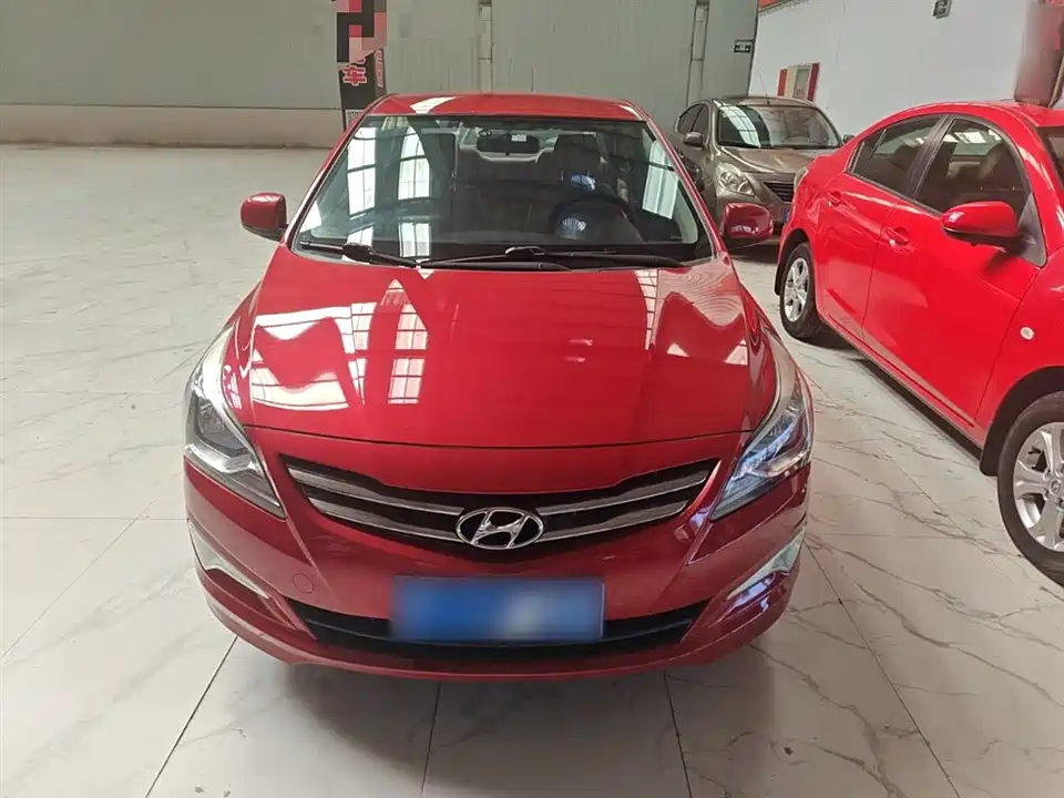 Hyundai Rena