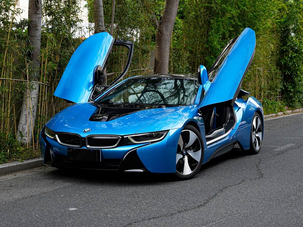 BMW i8