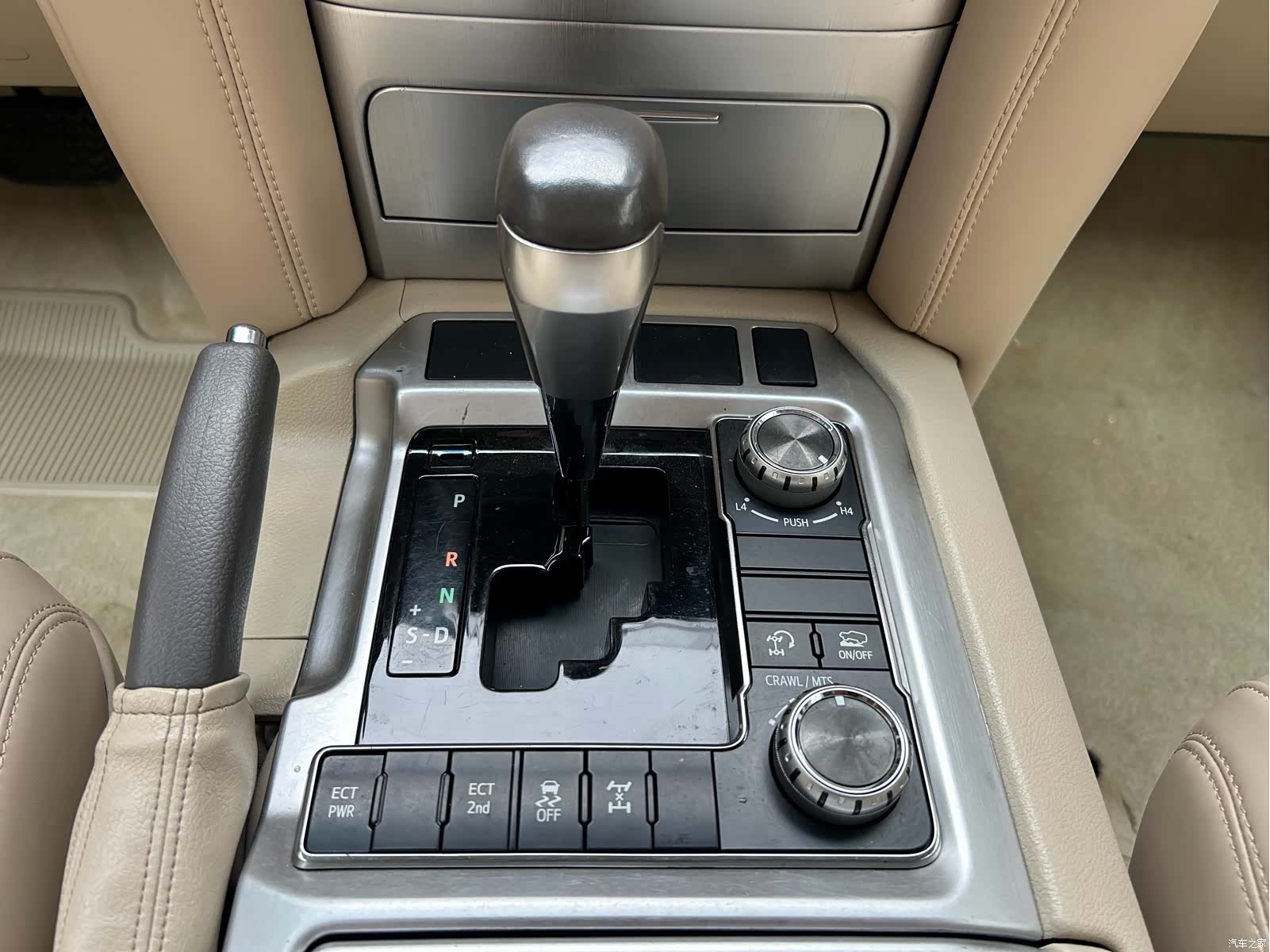 Toyota Land Cruiser, 2020 9