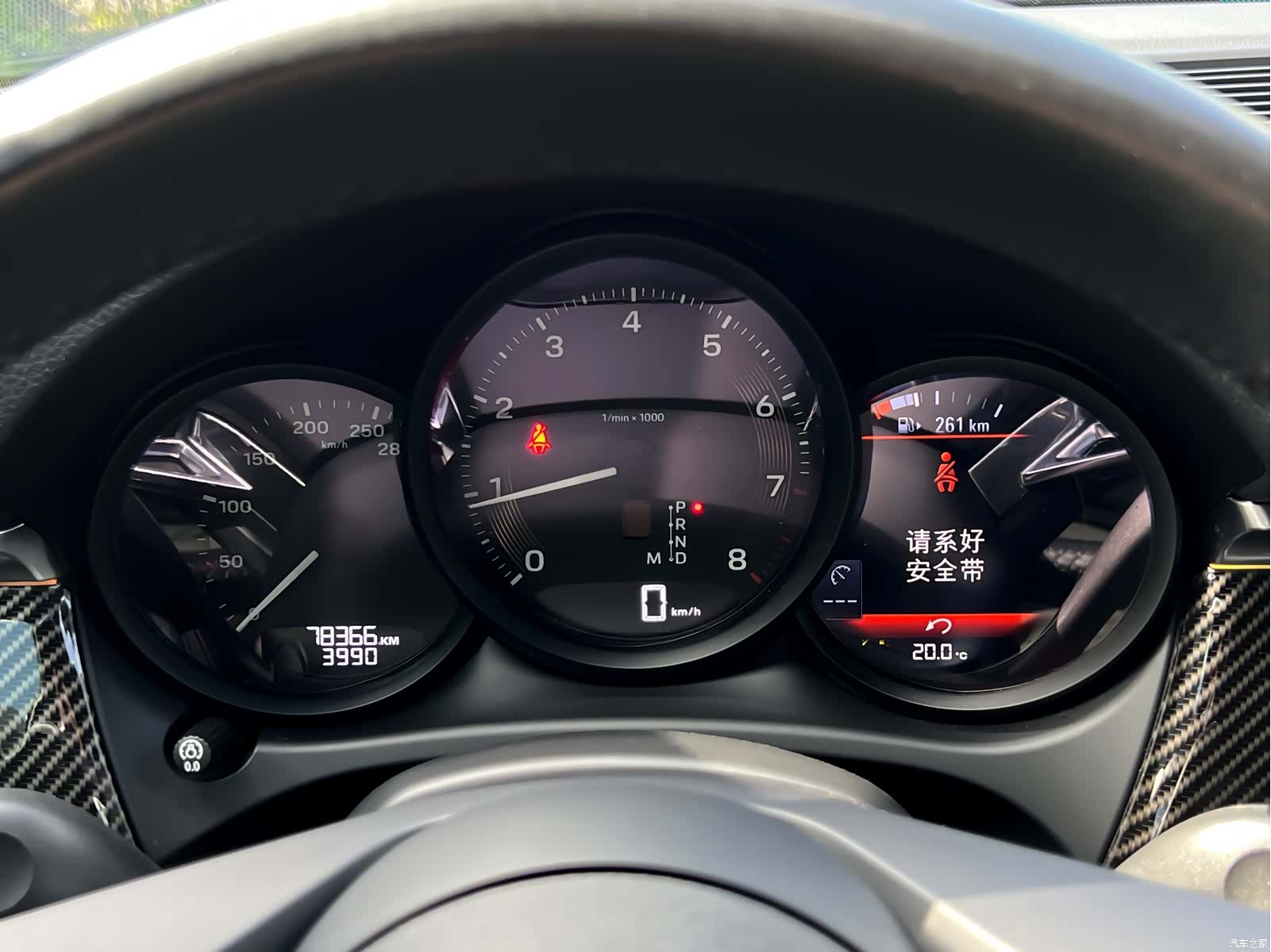 Porsche Macan, 2022 10