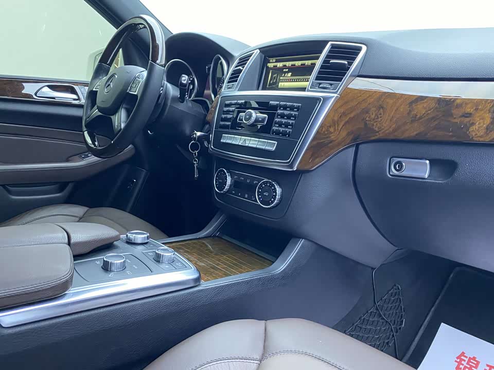 Mercedes-Benz M class