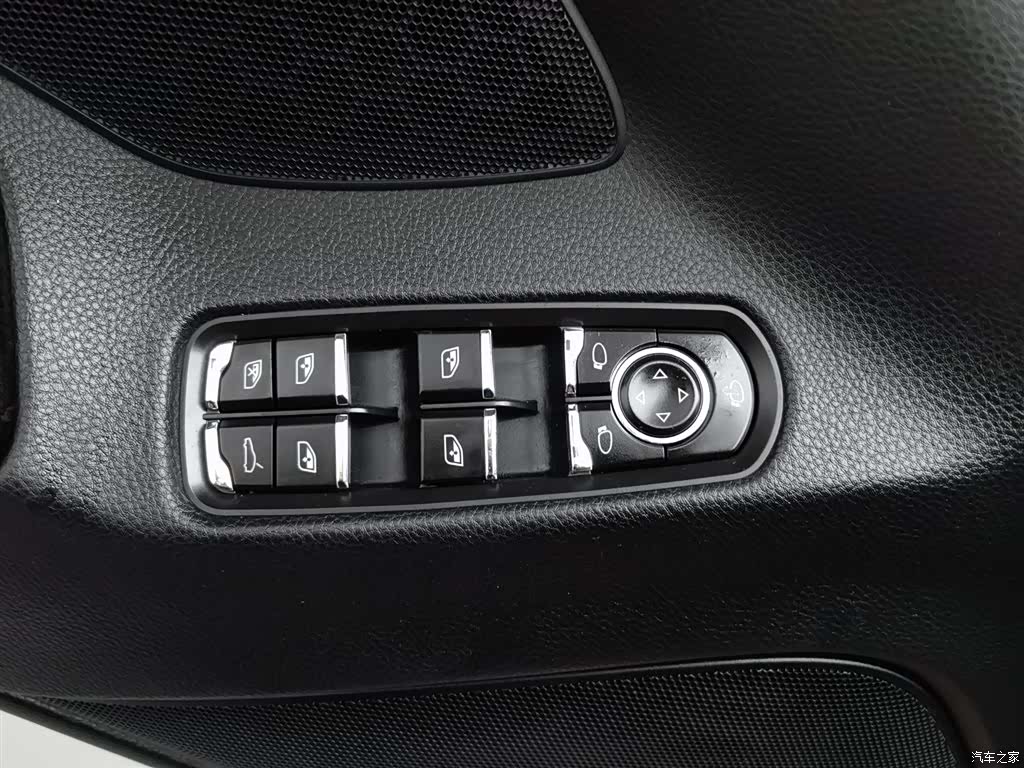 Porsche Panamera, 2012 9