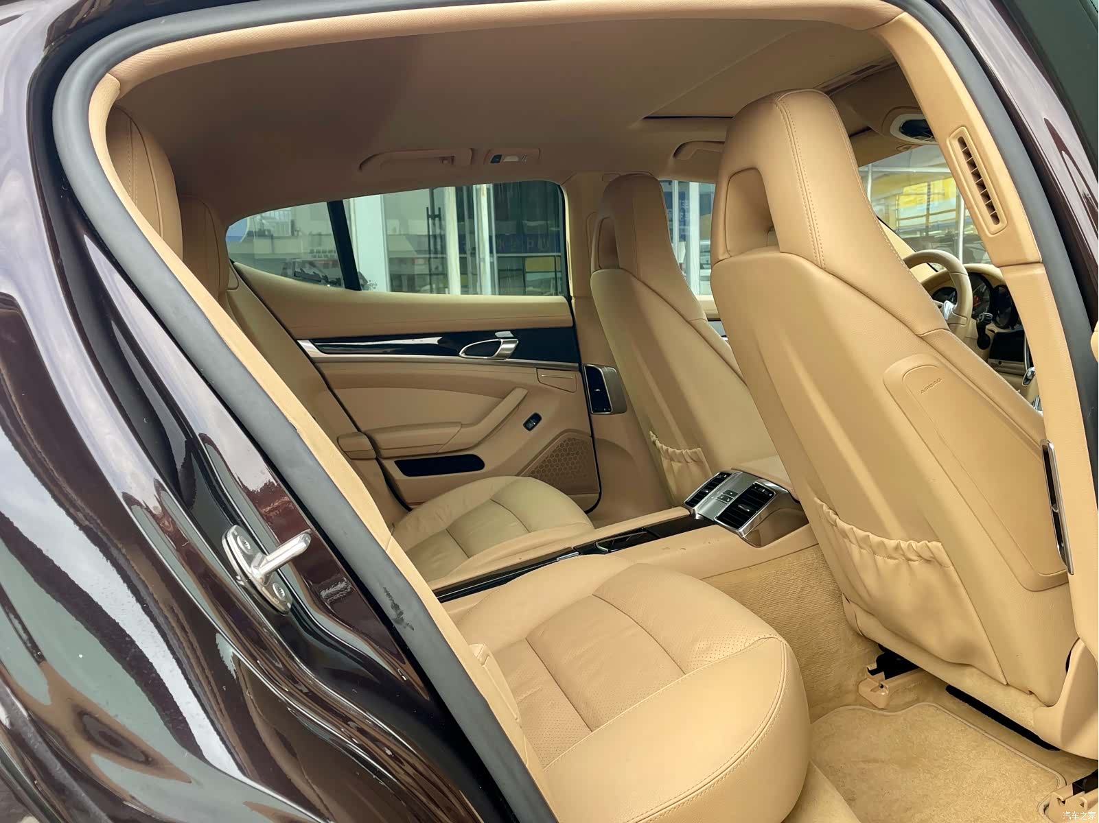Porsche Panamera, 2011 8