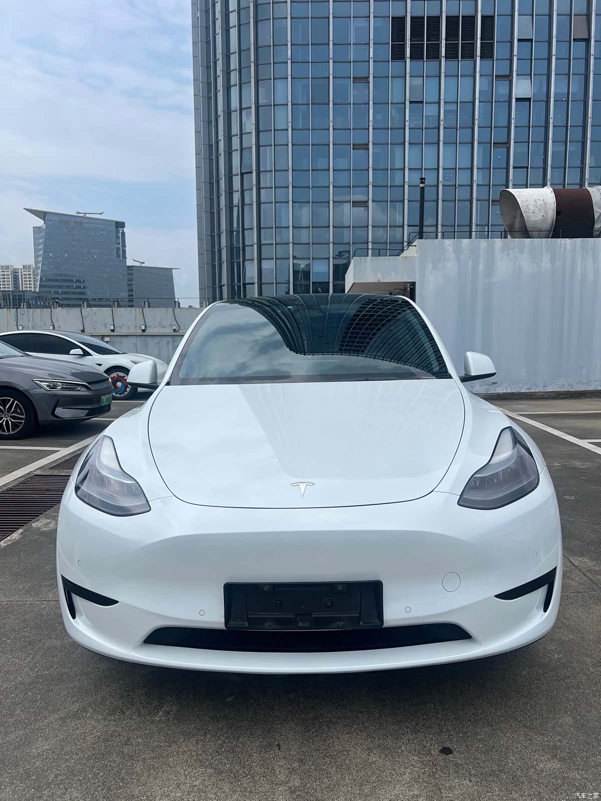 Tesla Model Y, 2023 2