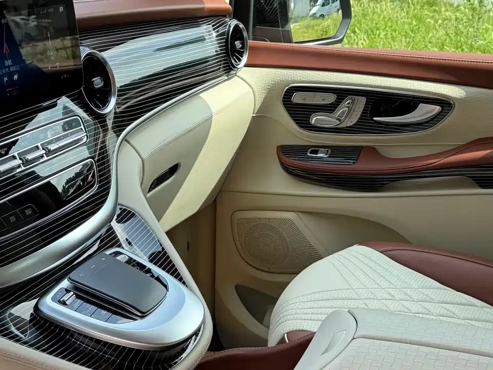 Mercedes-Benz V-class Mercedes-Benz V-class