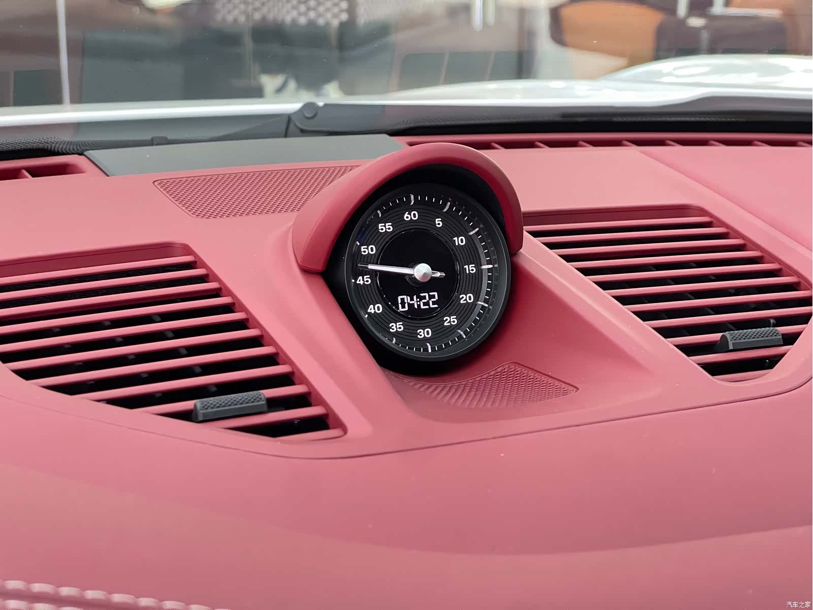 Porsche 911, 2024 16
