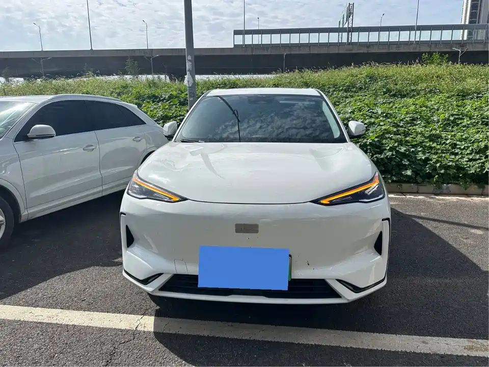 Geely Galaxy Galaxy E5