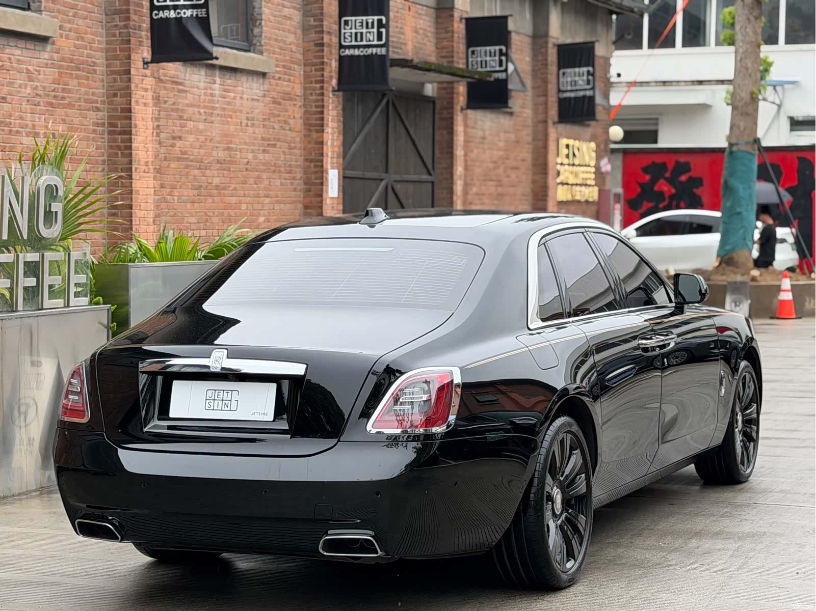 Rolls-Royce Ghost, 2022 4