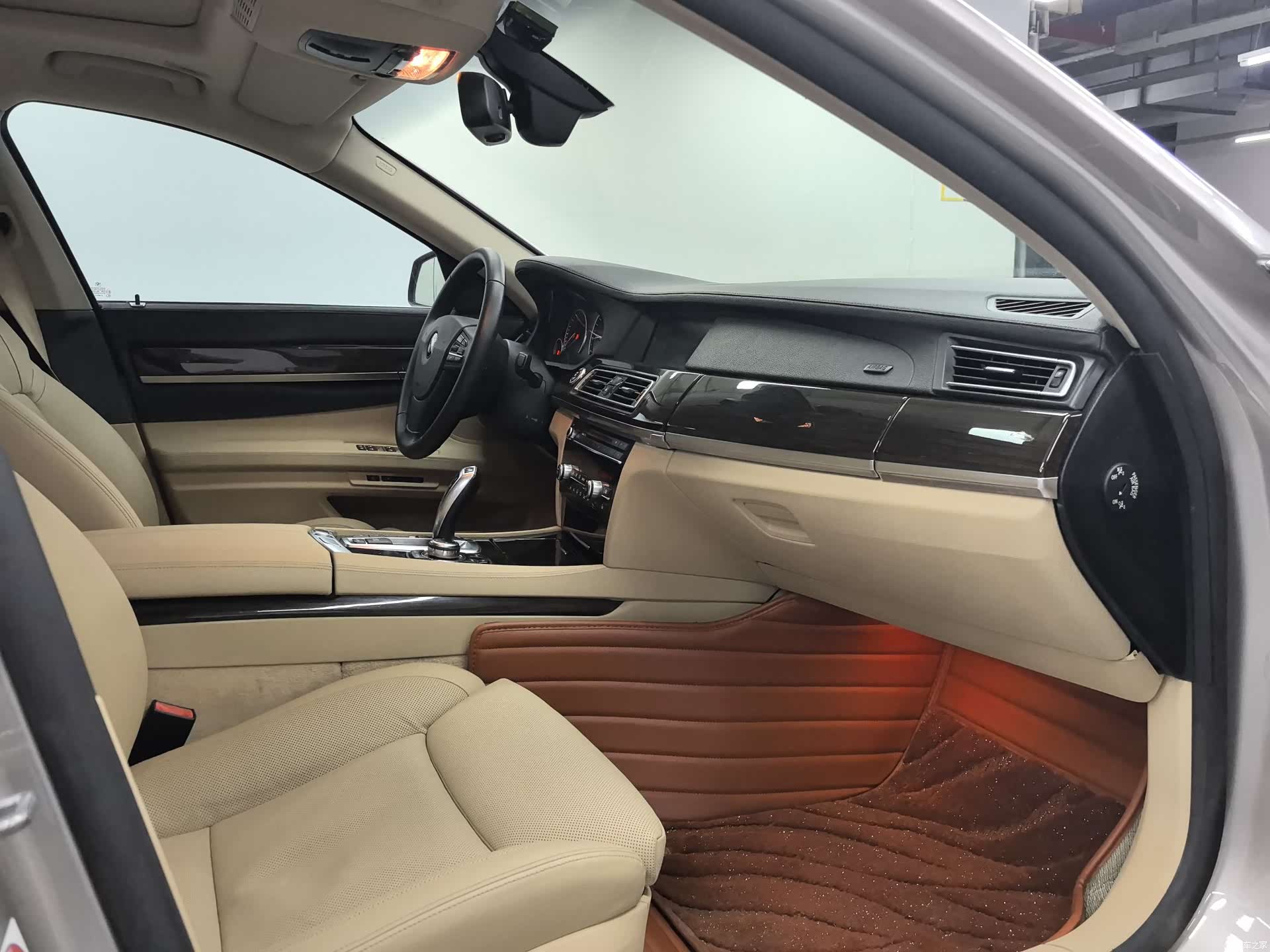 BMW 7 Series, 2010 все фото