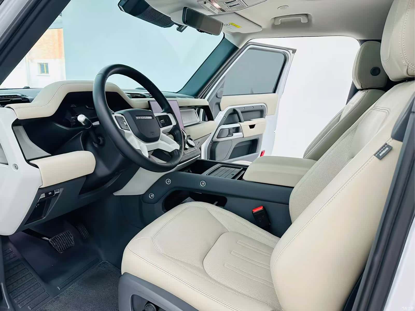 Land Rover Defender, 2021 8