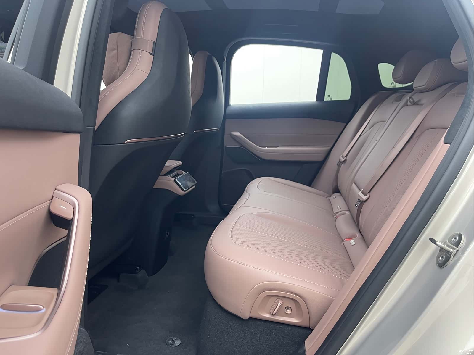 NIO EC6, 2024 14