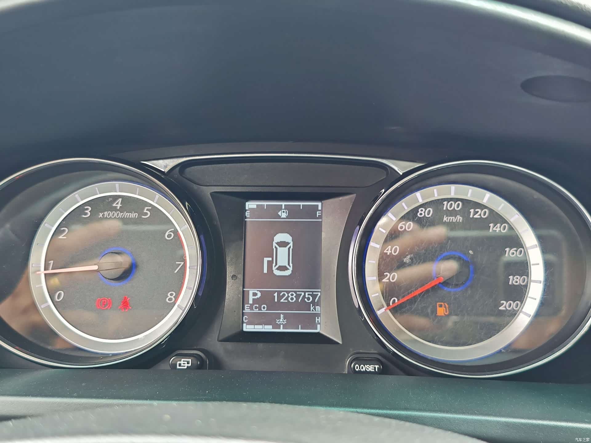 DongFeng CM7, 2018 23