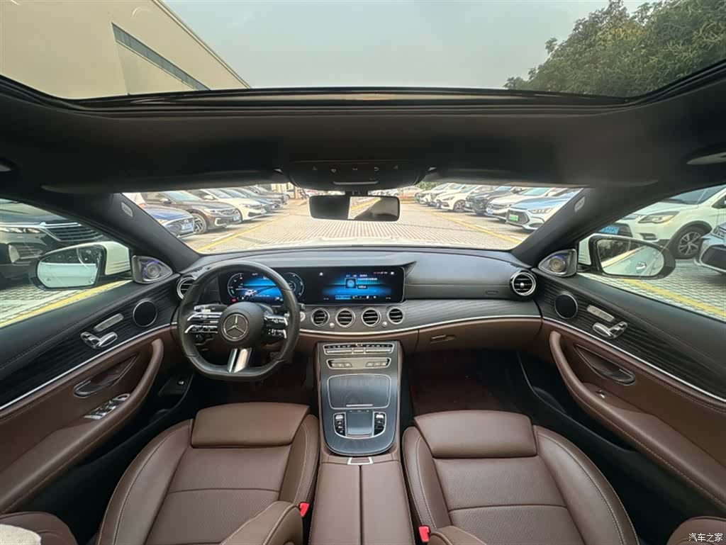 Mercedes-Benz E-Class, 2022 13