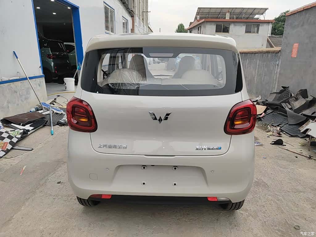 Wuling MINIEV, 2026 4