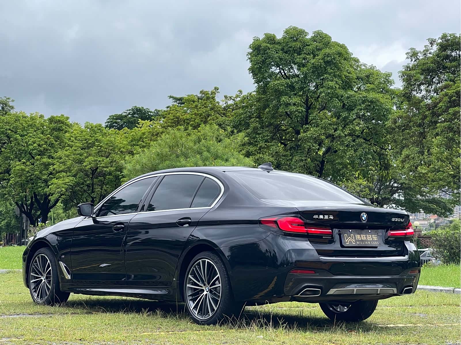 BMW 5 Series, 2023 4
