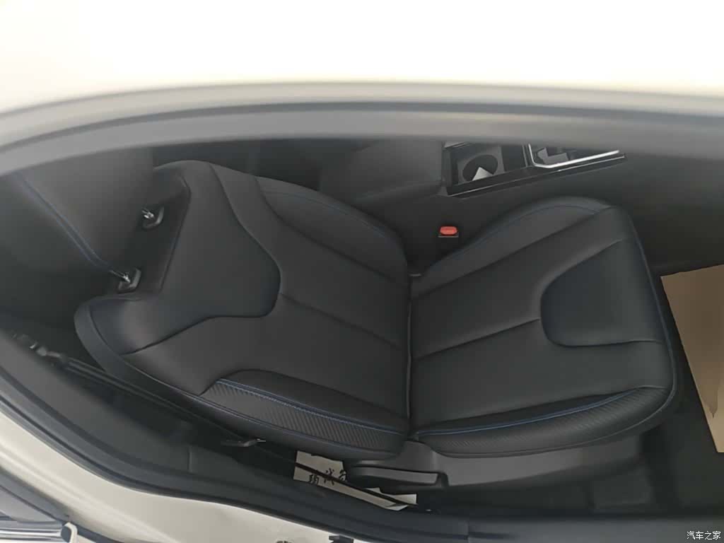 Nissan D60EV, 2026 25
