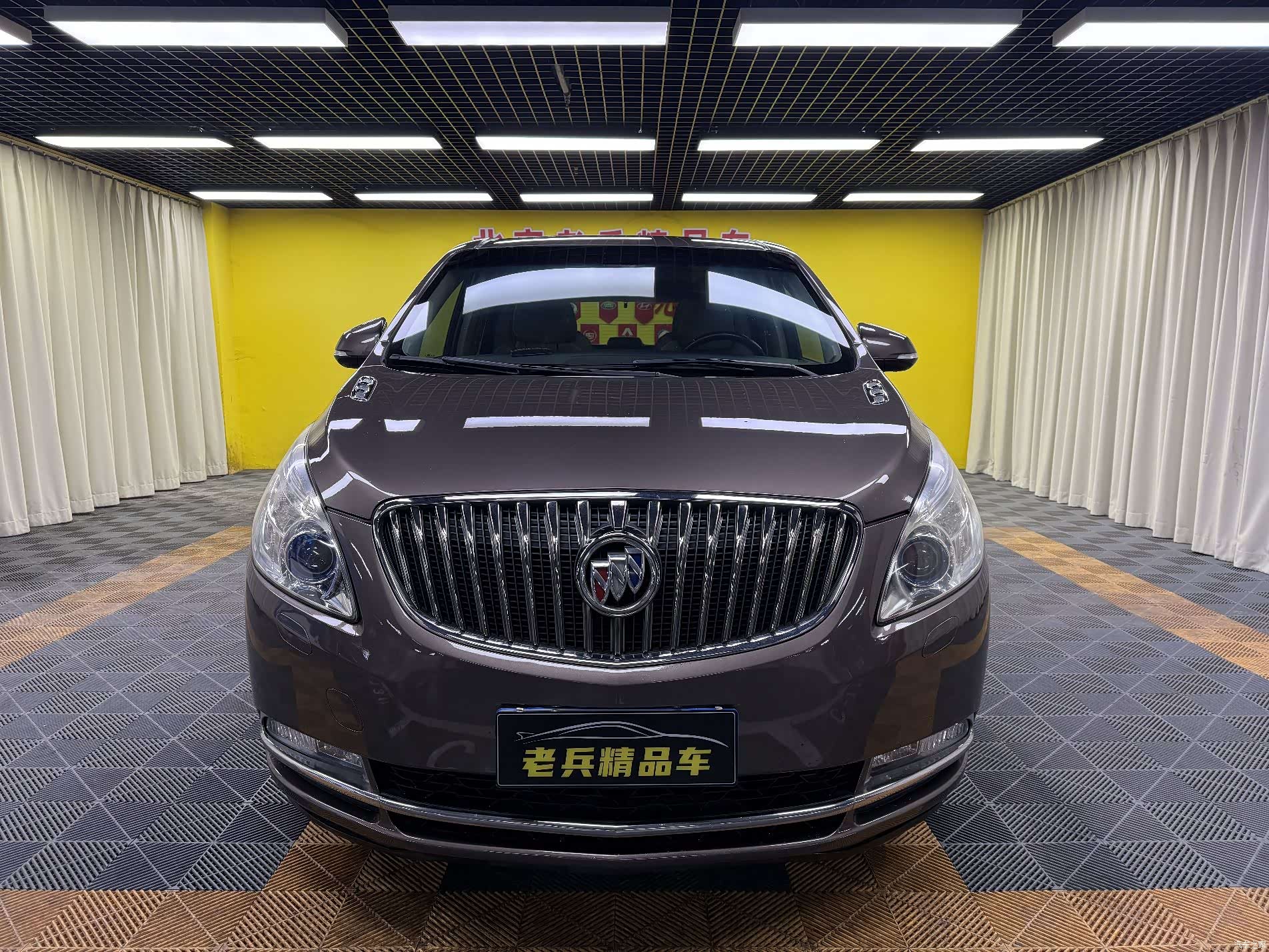 Buick GL8, 2015 2