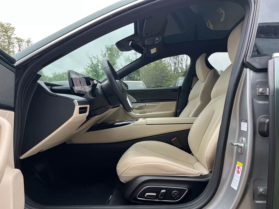 XPENG P7 XPENG P7