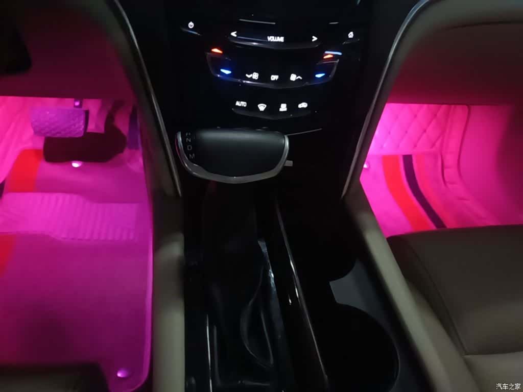 Cadillac XTS, 2017 14